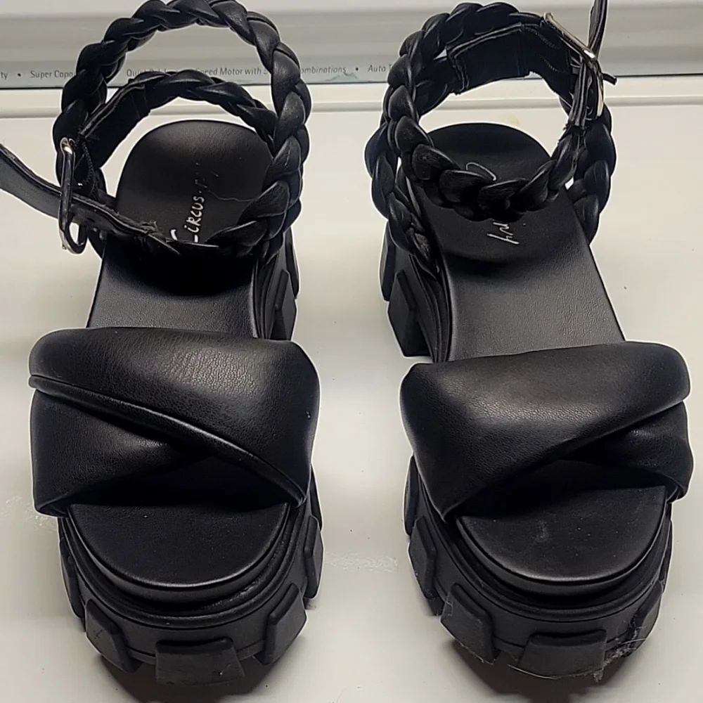 Circus NY sandals
